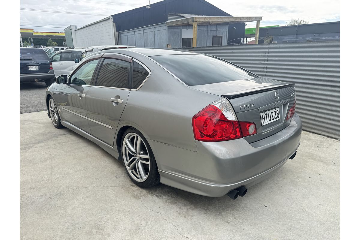 2005 Nissan FUGA