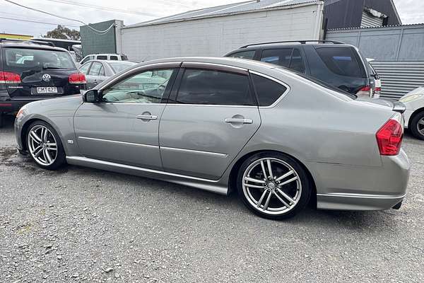 2005 Nissan FUGA