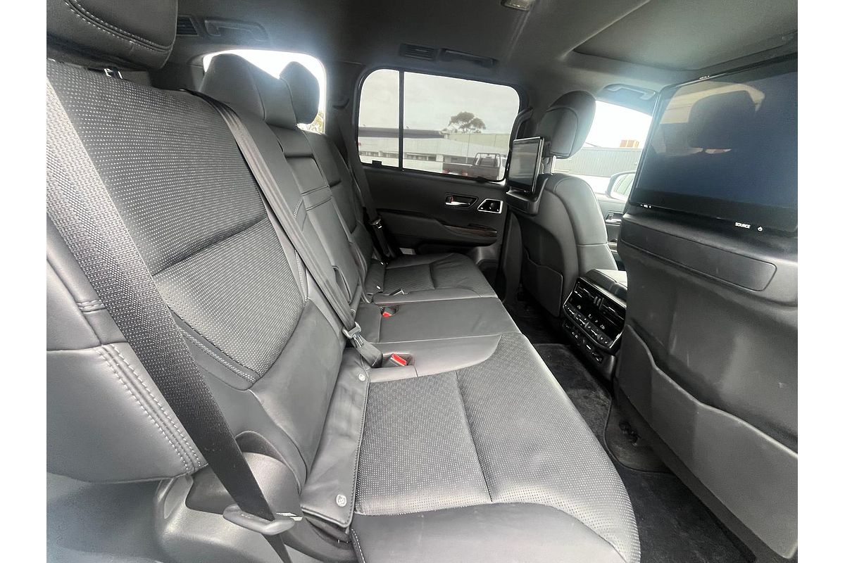 2023 Toyota Landcruiser Sahara FJA300R