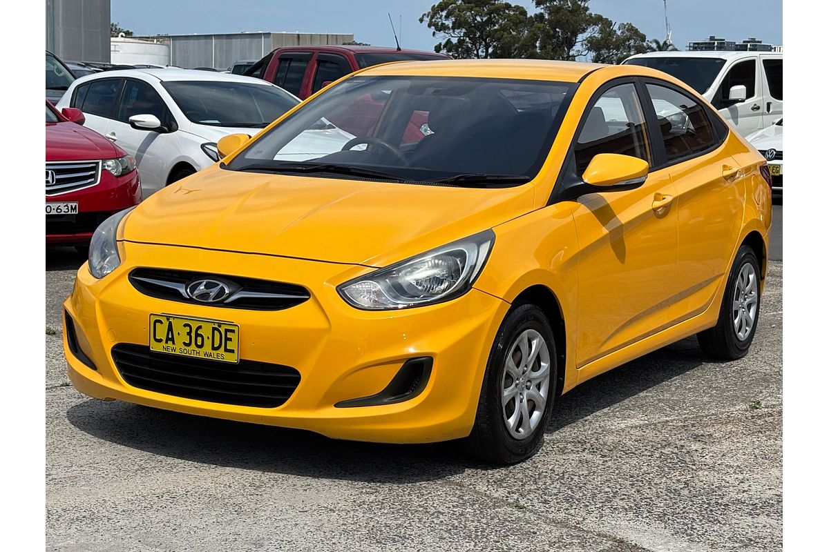2013 Hyundai Accent Active RB2
