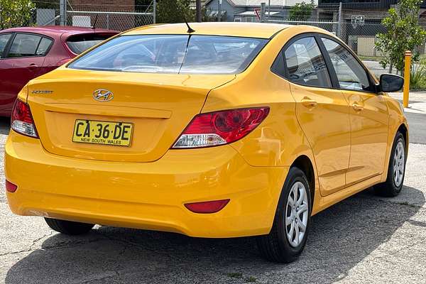 2013 Hyundai Accent Active RB2