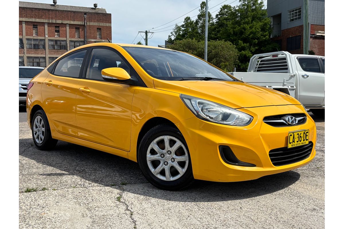 2013 Hyundai Accent Active RB2