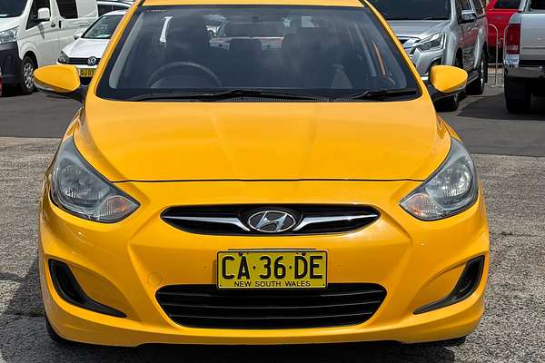 2013 Hyundai Accent Active RB2