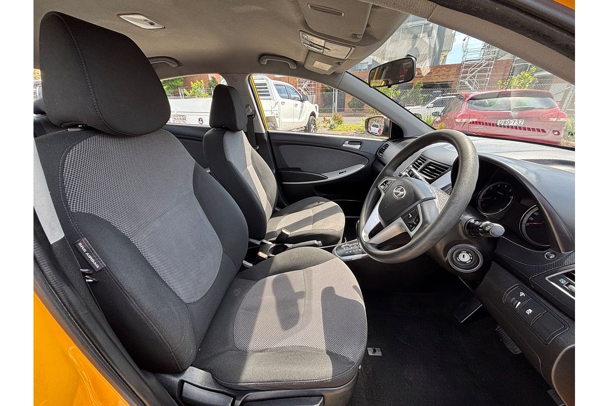 2013 Hyundai Accent Active RB2
