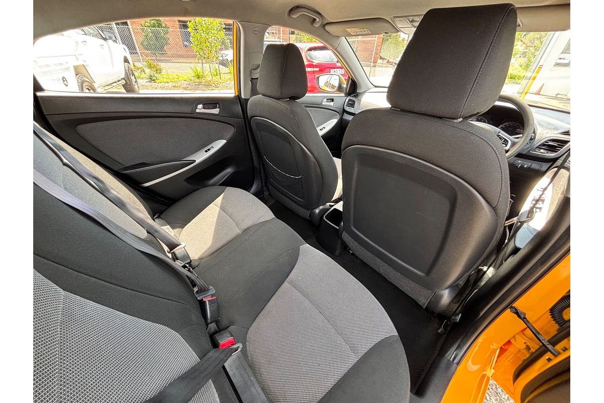 2013 Hyundai Accent Active RB2