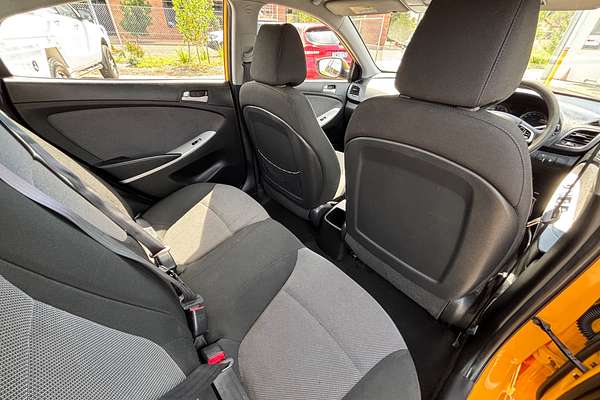 2013 Hyundai Accent Active RB2