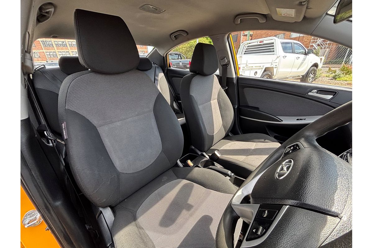 2013 Hyundai Accent Active RB2