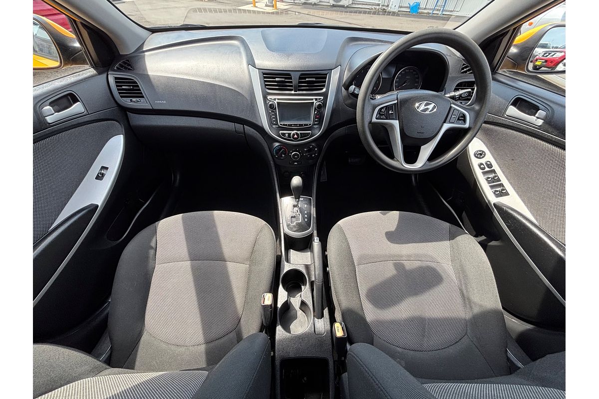 2013 Hyundai Accent Active RB2