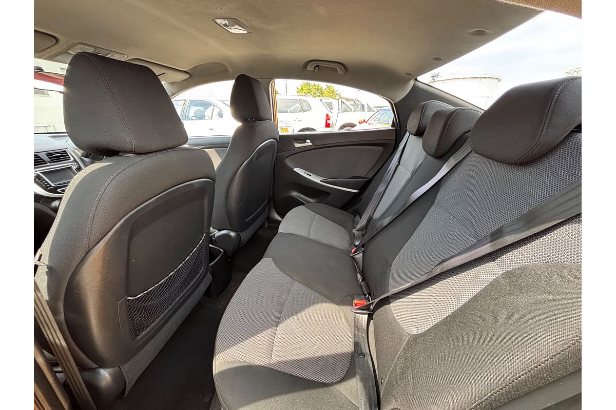 2013 Hyundai Accent Active RB2