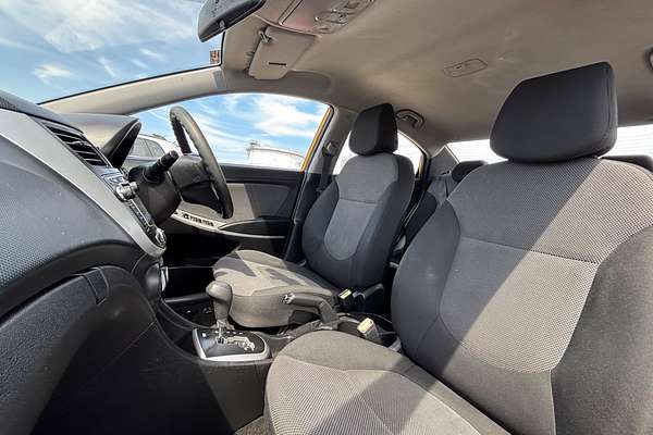 2013 Hyundai Accent Active RB2
