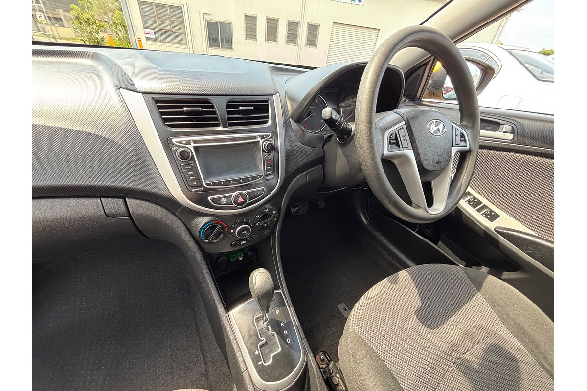 2013 Hyundai Accent Active RB2