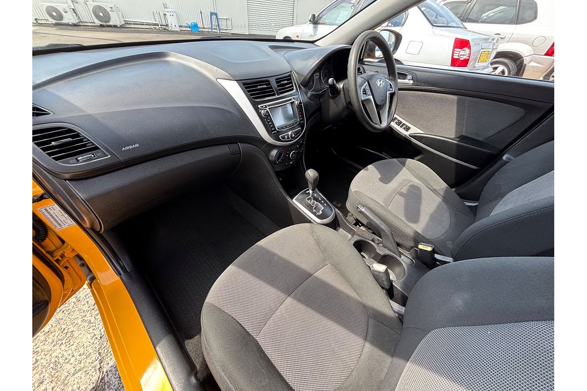 2013 Hyundai Accent Active RB2
