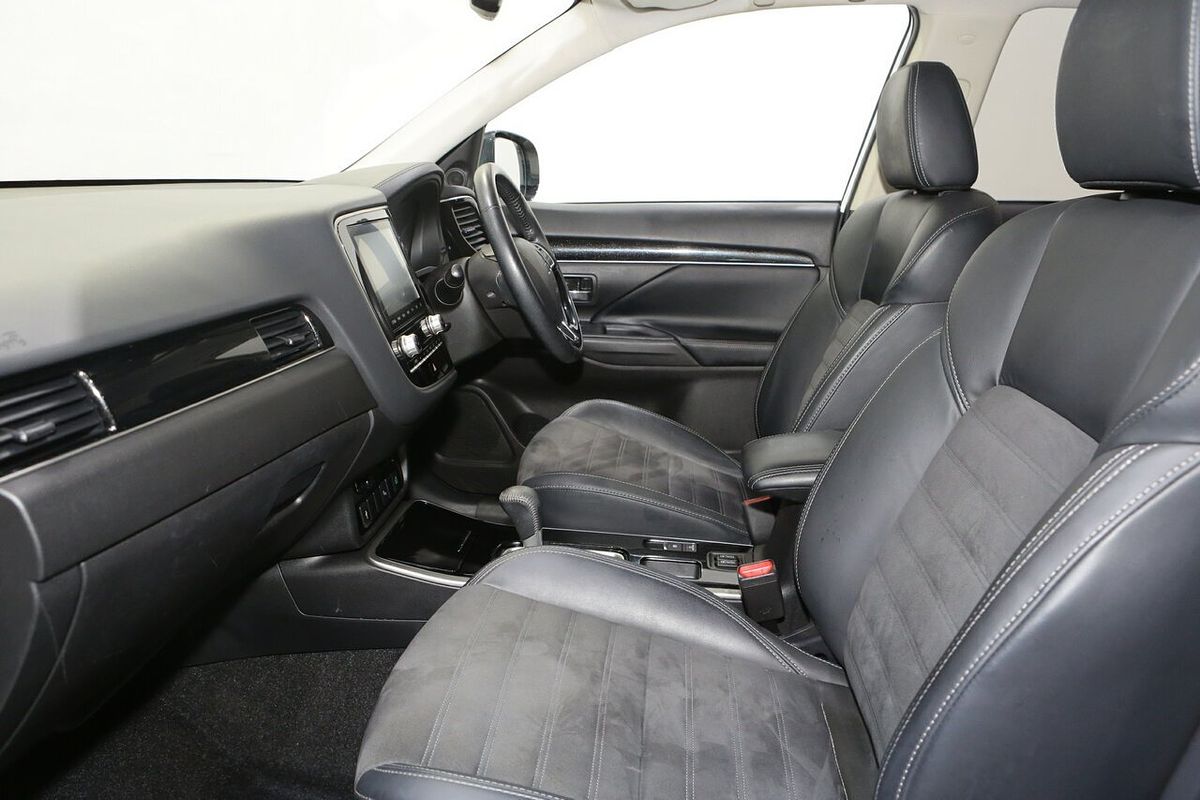 2020 Mitsubishi Outlander LS ZL