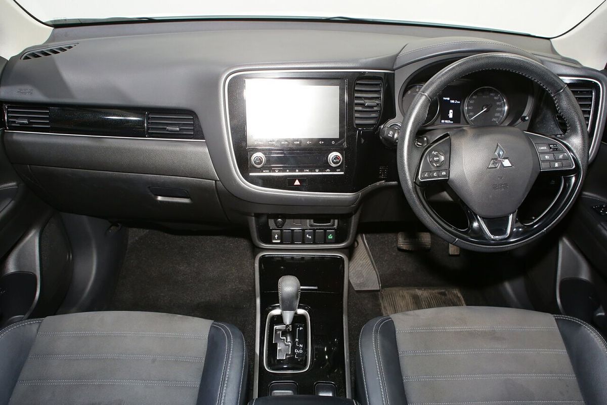 2020 Mitsubishi Outlander LS ZL