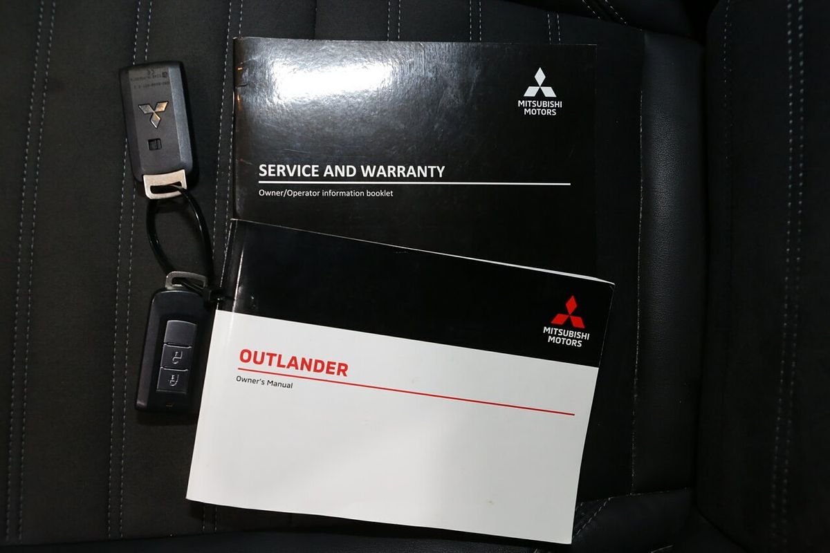 2020 Mitsubishi Outlander LS ZL