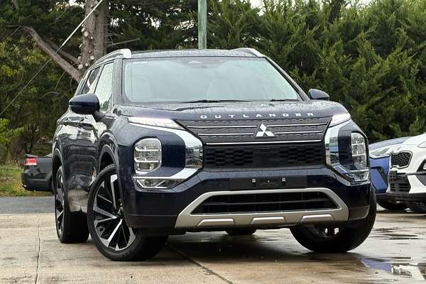 2024 Mitsubishi Outlander PHEV Exceed ZM
