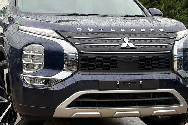 2024 Mitsubishi Outlander PHEV Exceed ZM