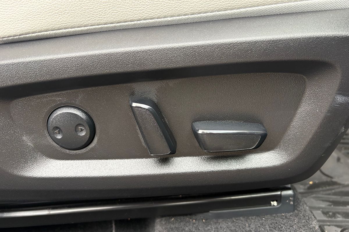 2024 Mitsubishi Outlander PHEV Exceed ZM