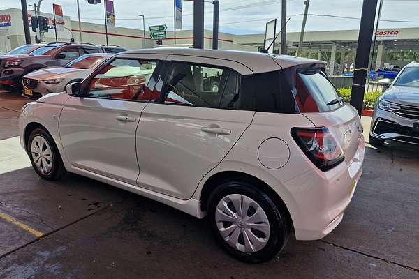 2024 Suzuki Swift Hybrid UZ