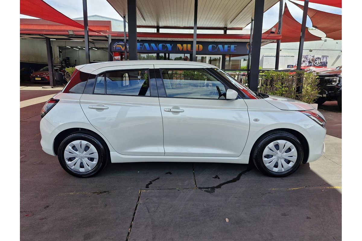 2024 Suzuki Swift Hybrid UZ