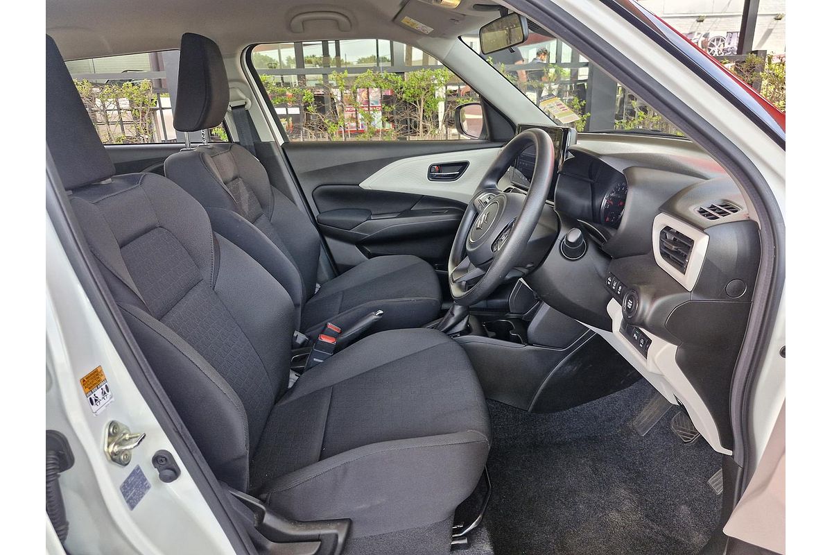 2024 Suzuki Swift Hybrid UZ