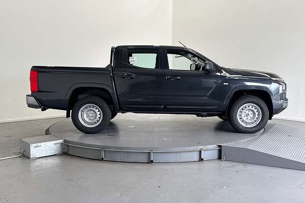 2025 Mitsubishi Triton GLX MV 4X4