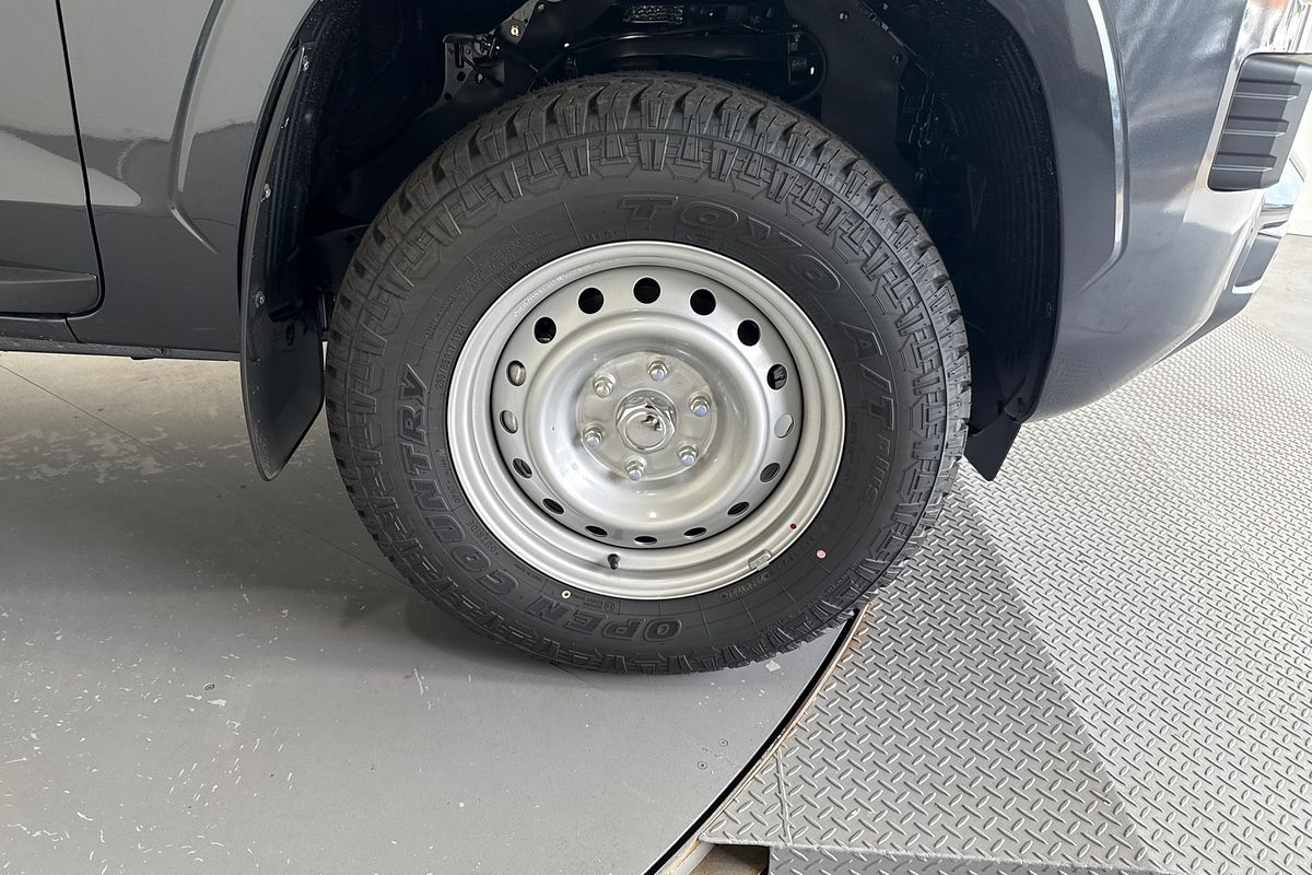 2025 Mitsubishi Triton GLX MV 4X4