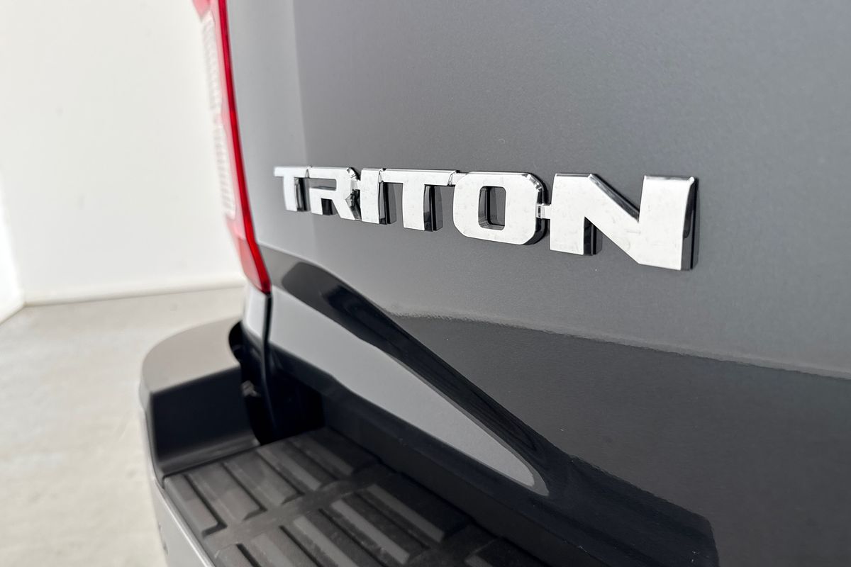 2025 Mitsubishi Triton GLX MV 4X4