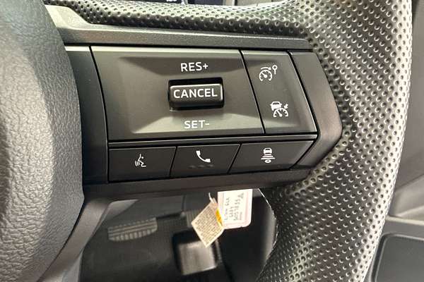 2025 Mitsubishi Triton GLX MV 4X4