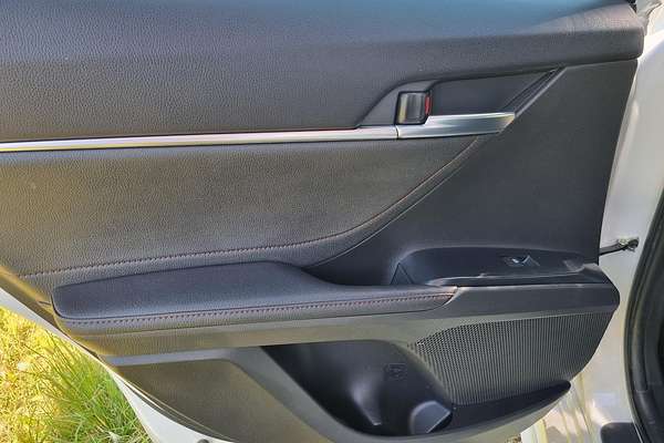 2018 Toyota Camry SL