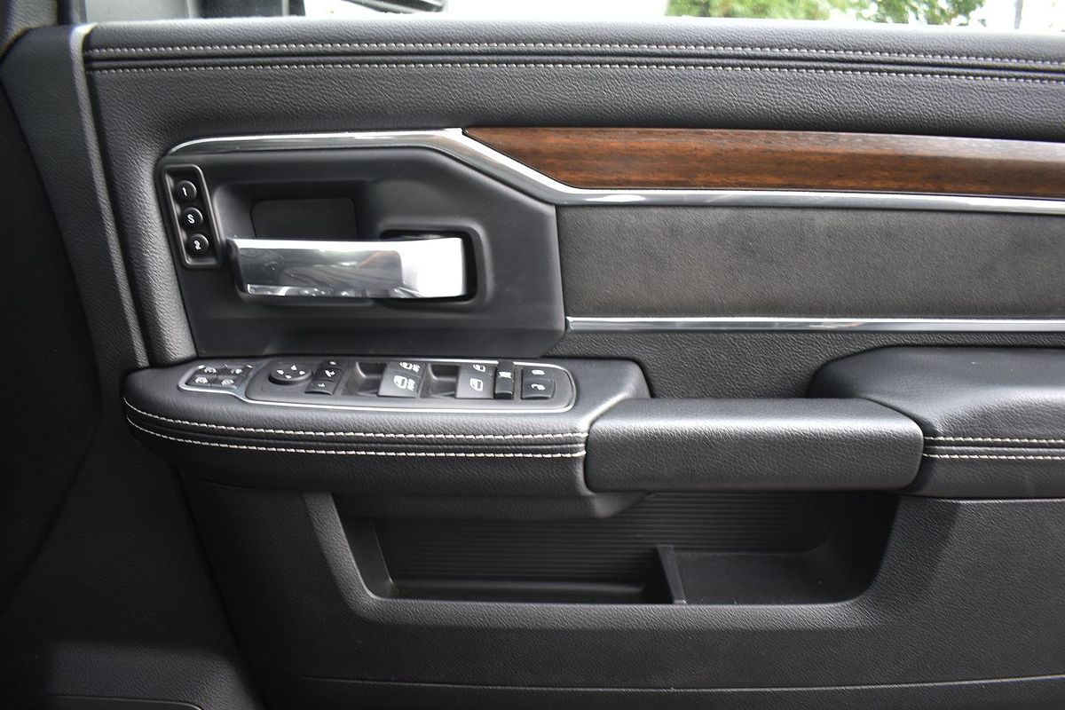 2023 RAM 2500 Laramie Rambox DJ 4X4