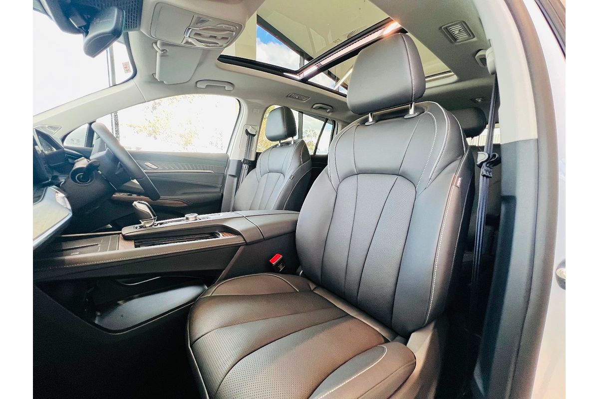 2025 MG QS Essence IS31