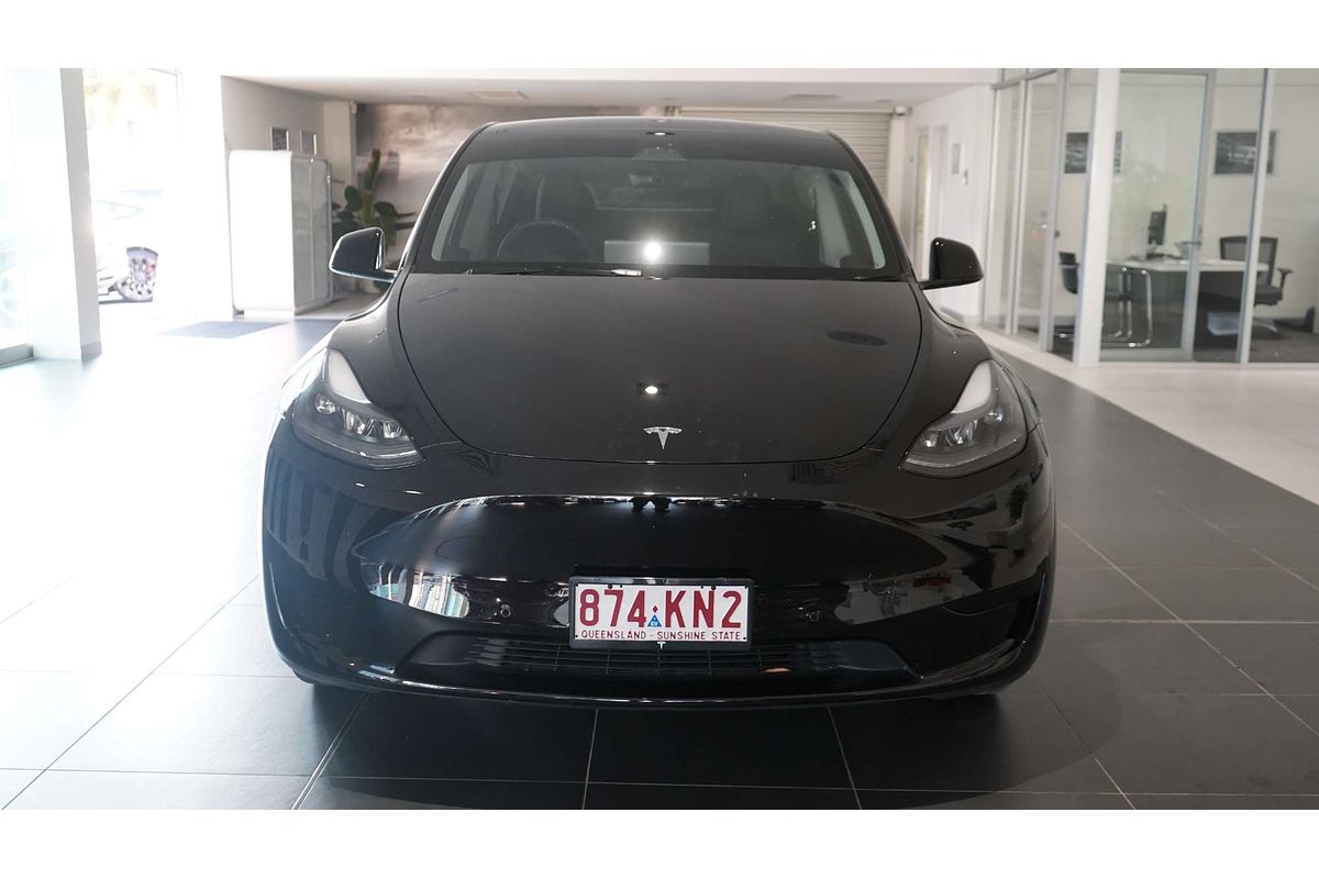 2024 Tesla Model Y Rear-Wheel Drive
