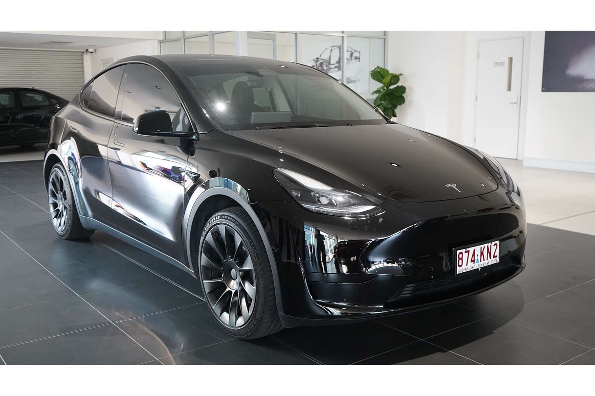 2024 Tesla Model Y Rear-Wheel Drive