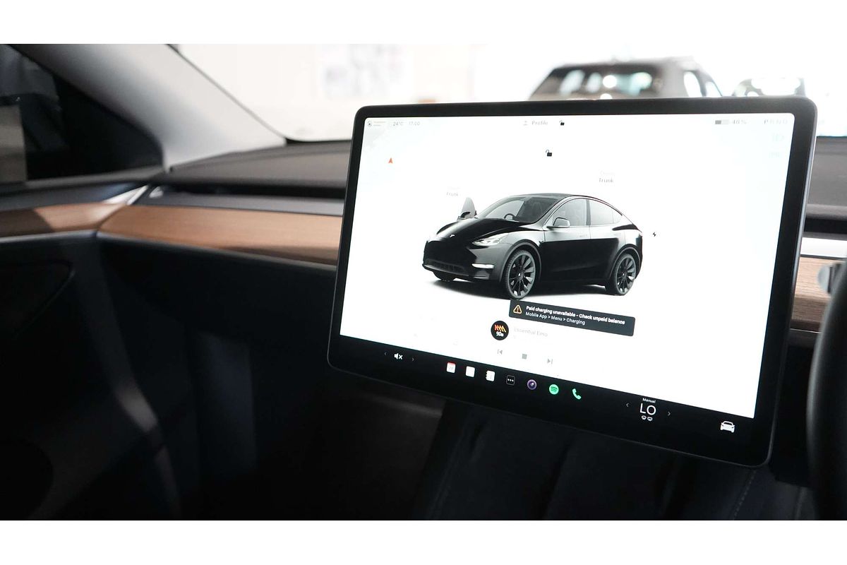 2024 Tesla Model Y Rear-Wheel Drive