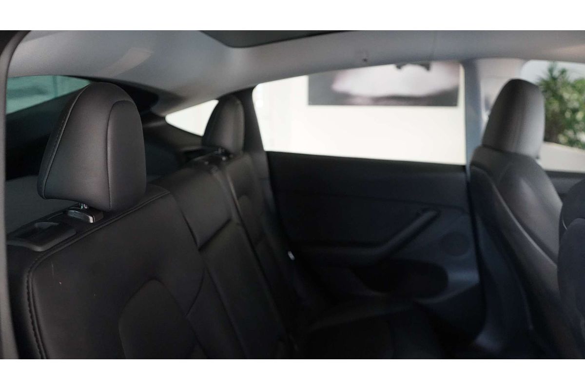 2024 Tesla Model Y Rear-Wheel Drive
