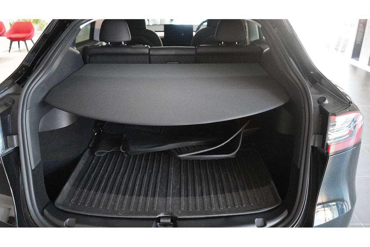 2024 Tesla Model Y Rear-Wheel Drive