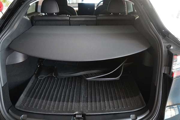 2024 Tesla Model Y Rear-Wheel Drive