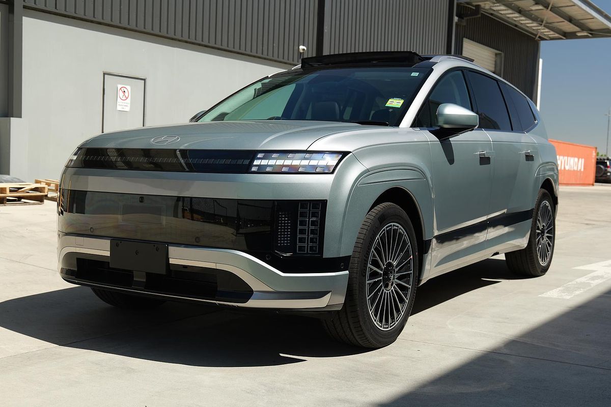 2025 Hyundai IONIQ 9 Calligraphy ME.V1