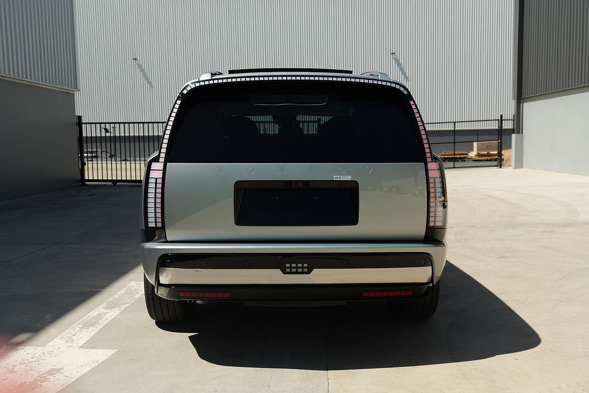 2025 Hyundai IONIQ 9 Calligraphy ME.V1