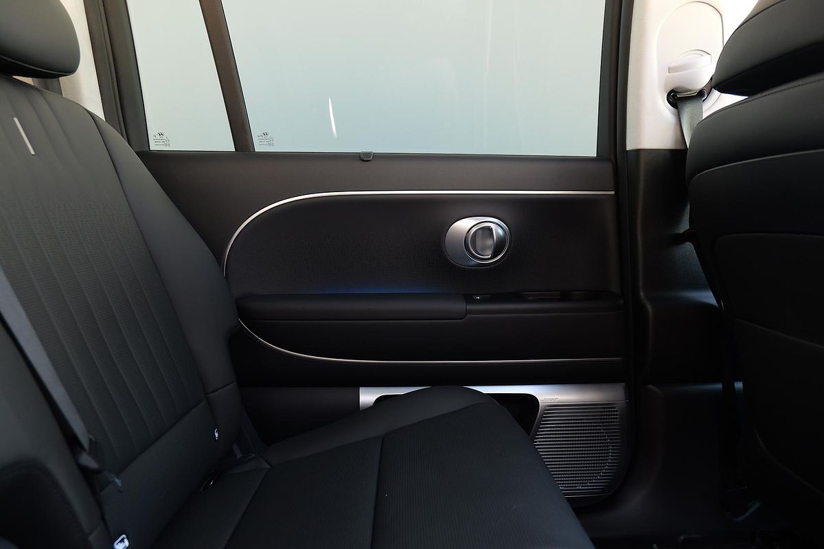 2025 Hyundai IONIQ 9 Calligraphy ME.V1