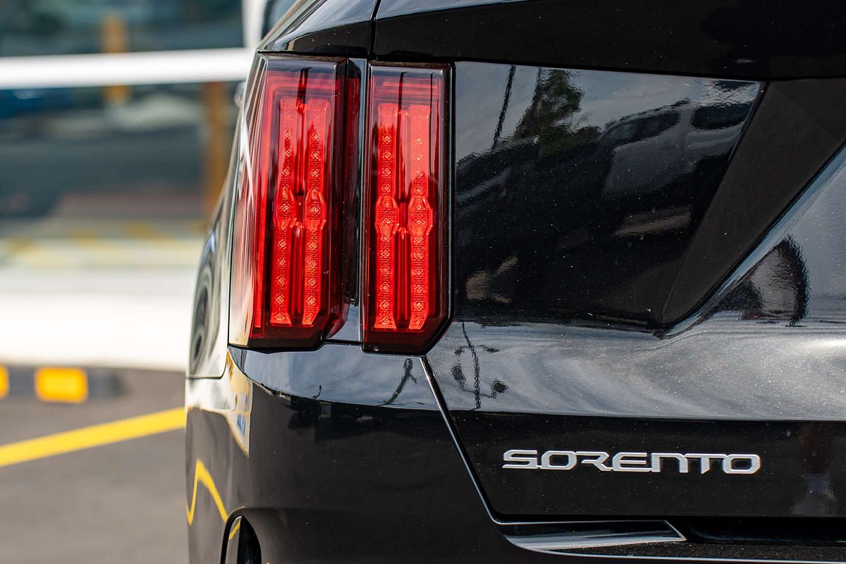 2023 Kia Sorento Sport+ MQ4