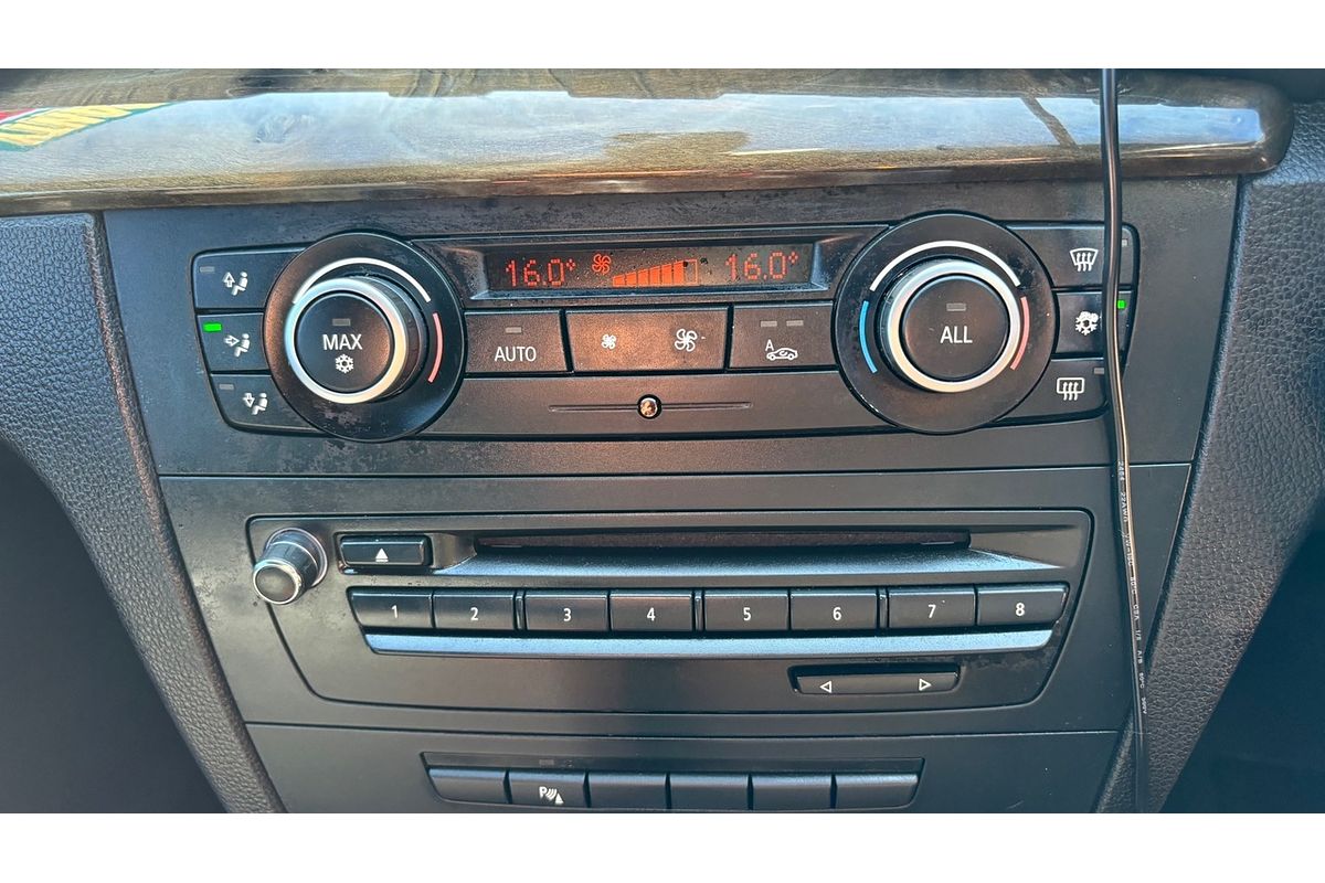 2010 BMW 120i E87 MY11