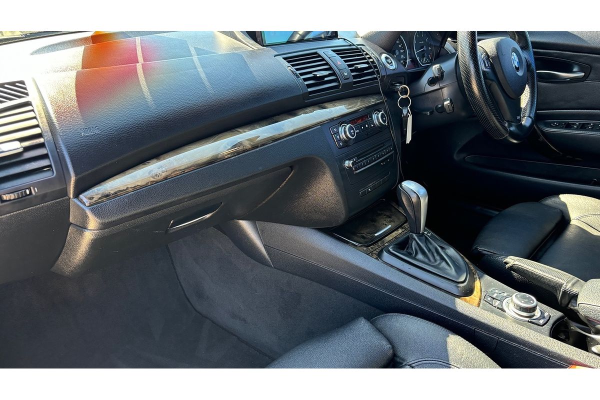 2010 BMW 120i E87 MY11