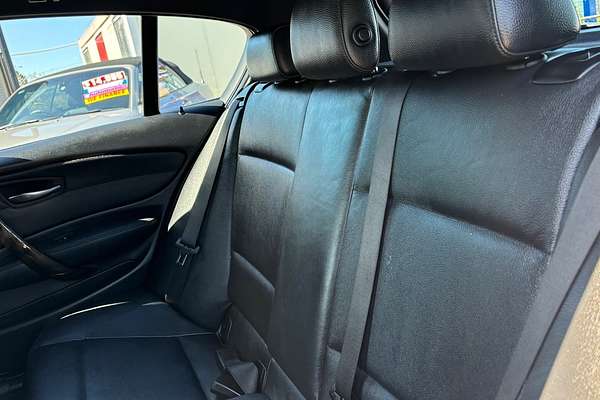 2010 BMW 120i E87 MY11