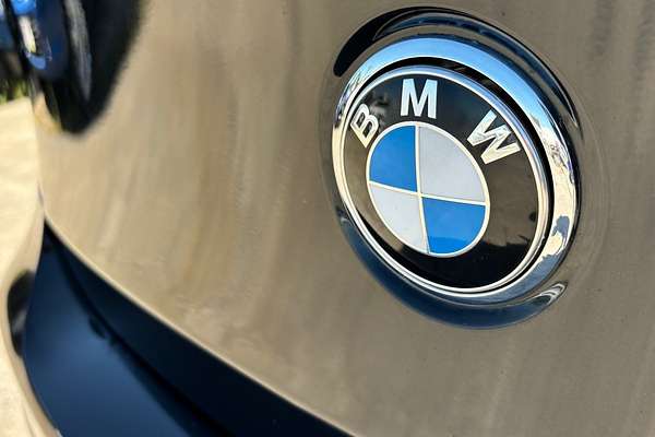 2010 BMW 120i E87 MY11