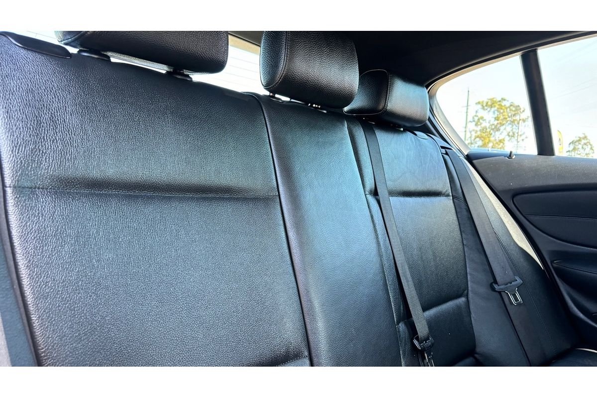 2010 BMW 120i E87 MY11