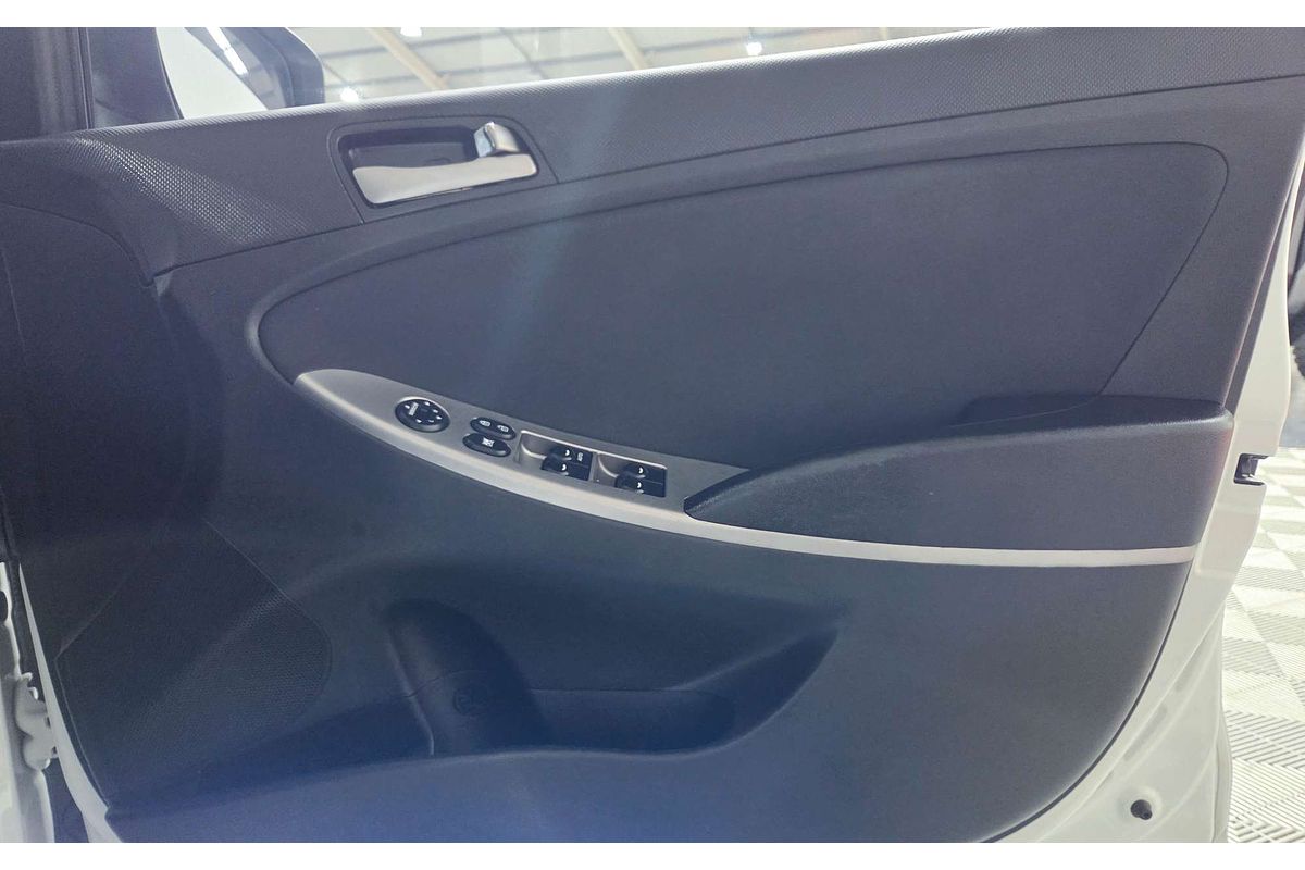 2018 Hyundai Accent Sport RB6