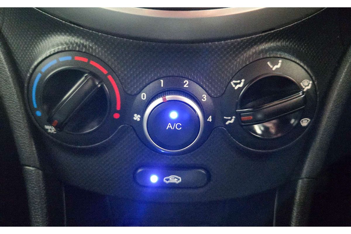 2018 Hyundai Accent Sport RB6