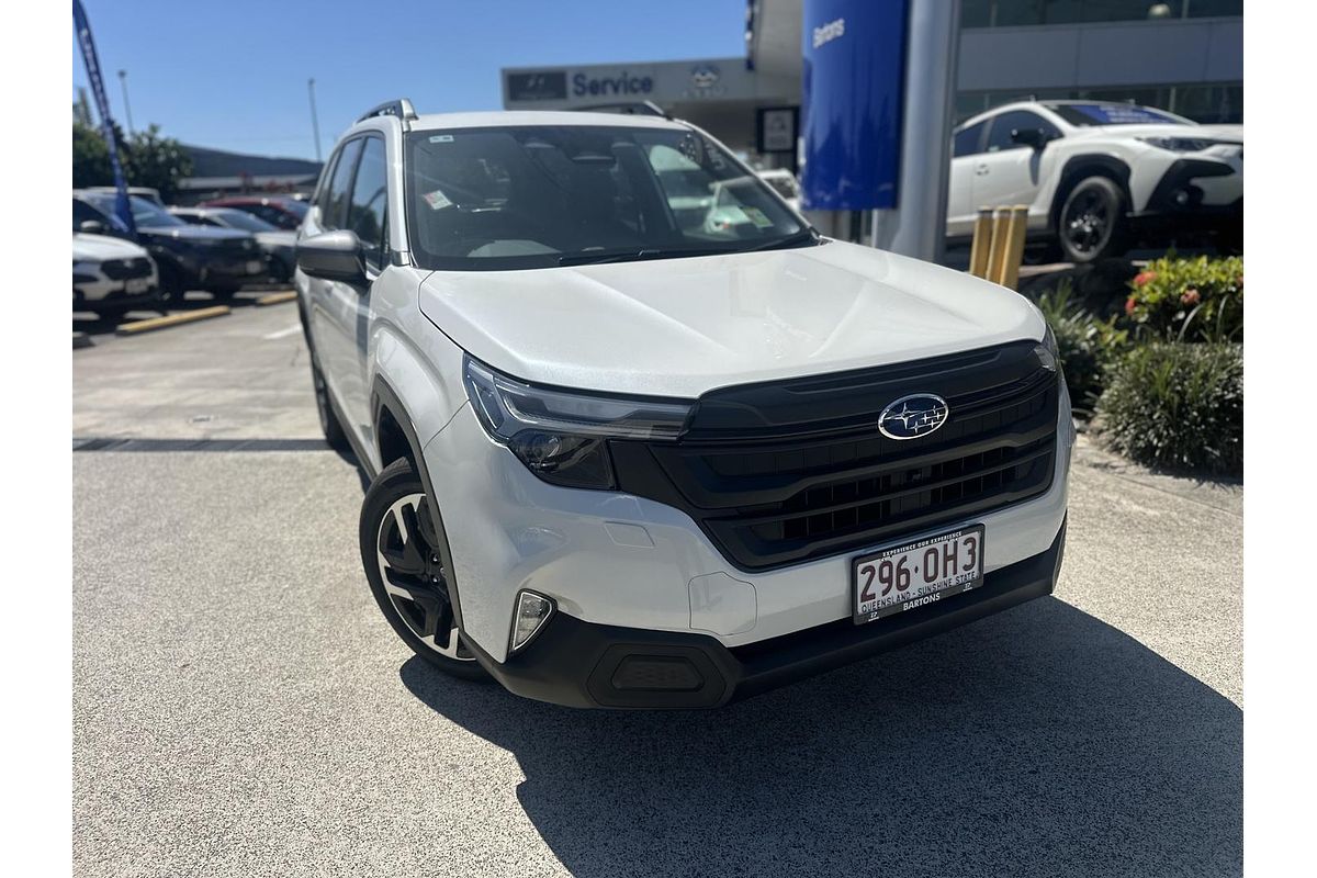 2025 Subaru Forester Premium S6